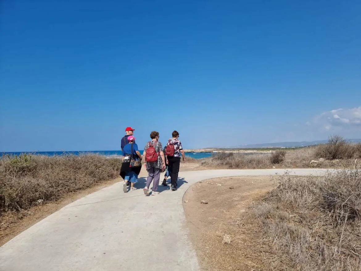 מרכז יום לחבר הותיק